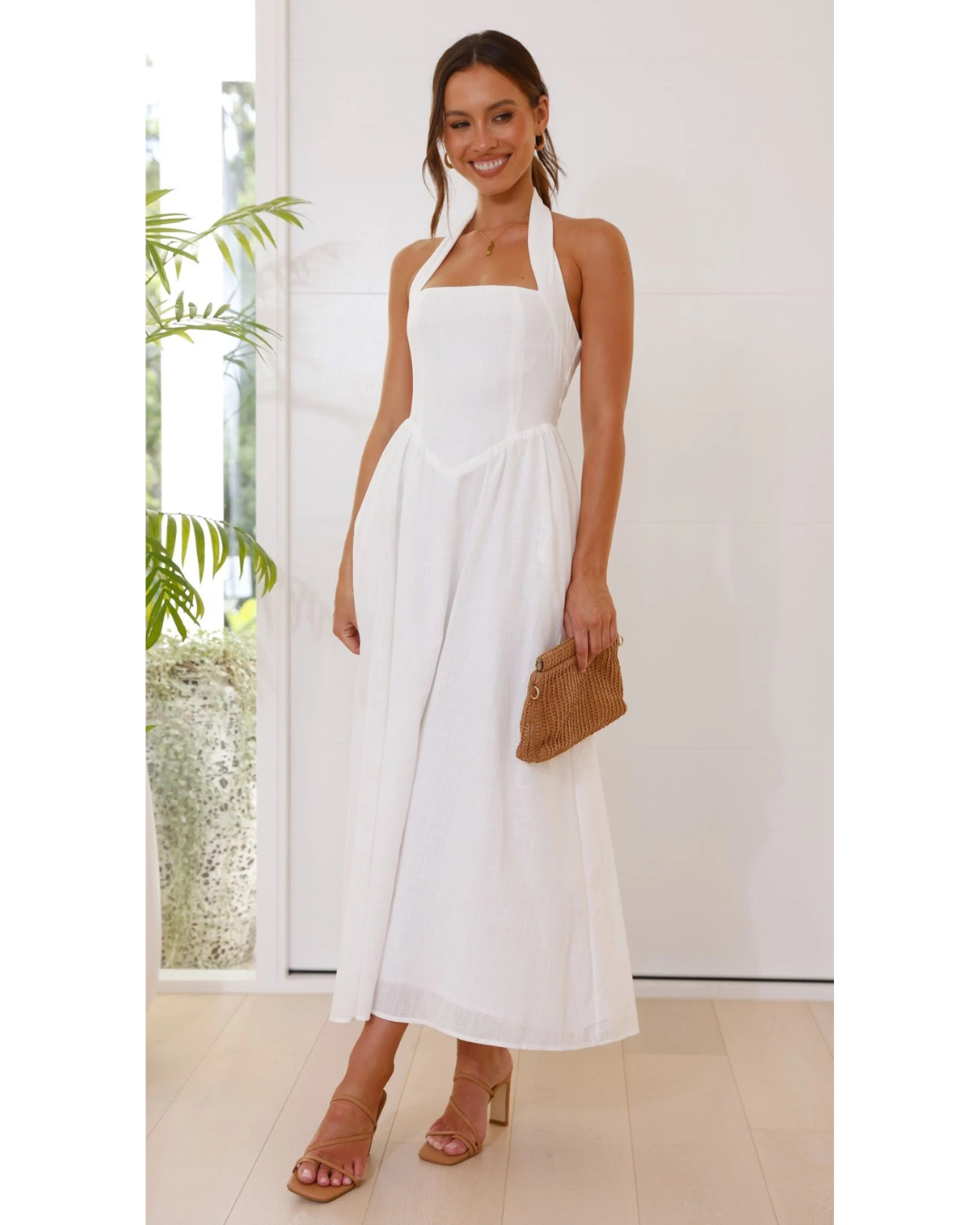 Summer Elegance Dress – Backless & Waist-Tied