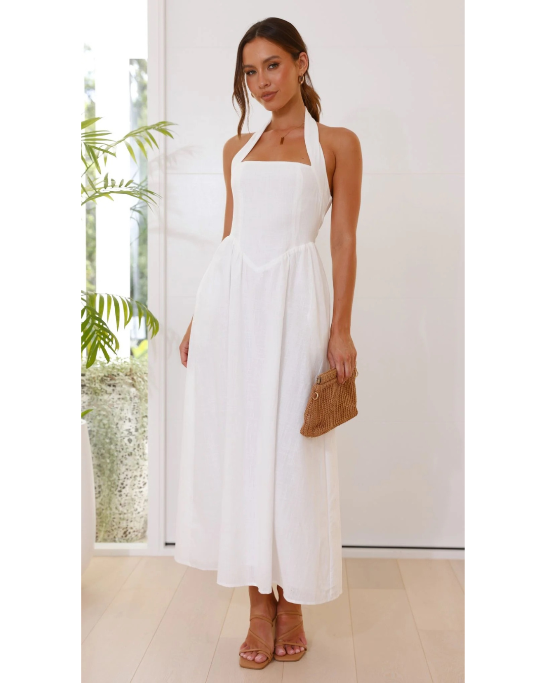 Summer Elegance Dress – Backless & Waist-Tied